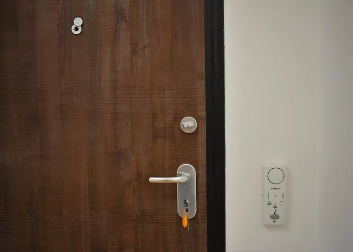 Apartment Center Gramophone With Private Parking Burgas