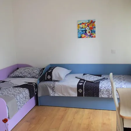 Center Gramophone With Private Parking Apartament Burgas City